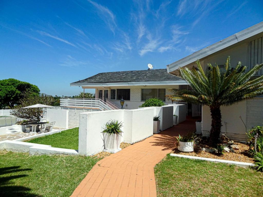 Durbanville Queens & Kings Guest House