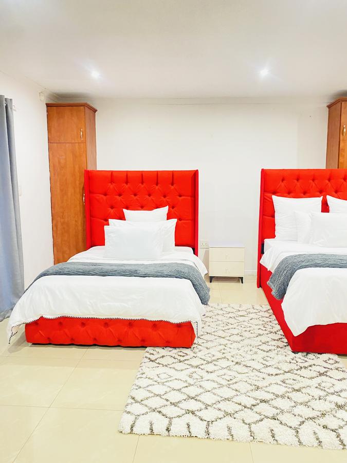 Executive 6-Sleeper Room 8