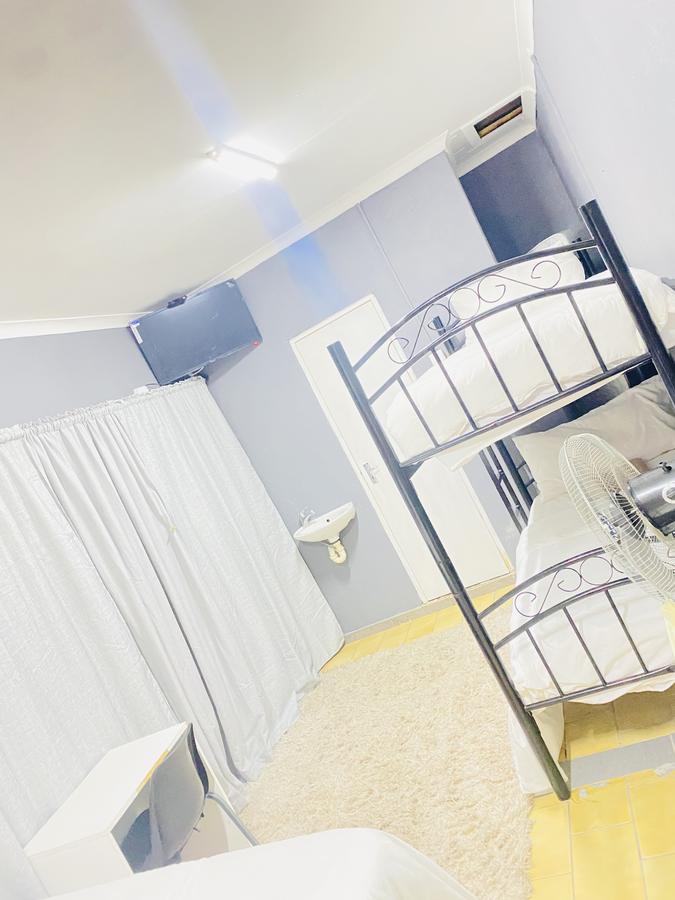 Private 4 Sleeper Rm.5