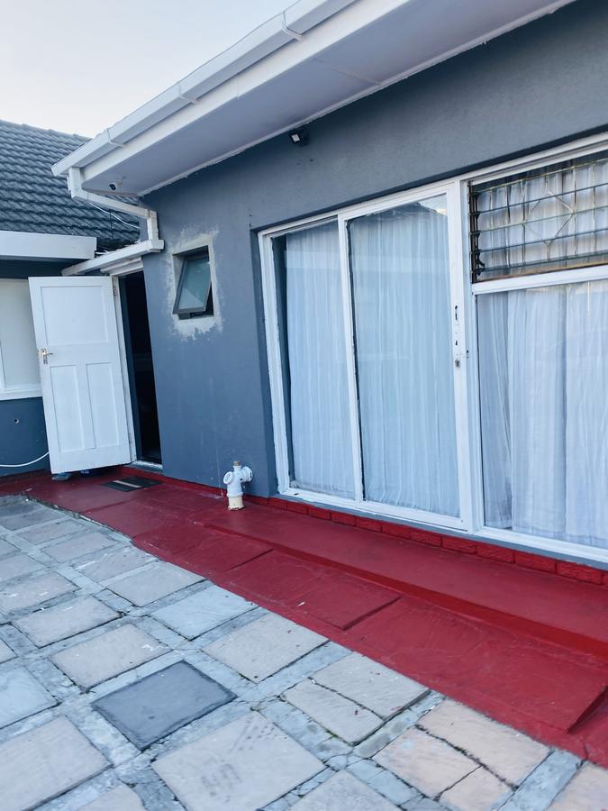 Private 5 Sleeper Rm.6