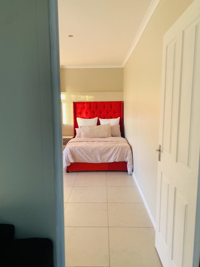 Comfort 8-Sleeper (Room 3)